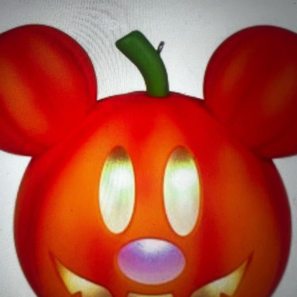 Hallmark keepsake Orange Pumpkin Mouse Ornament NIB